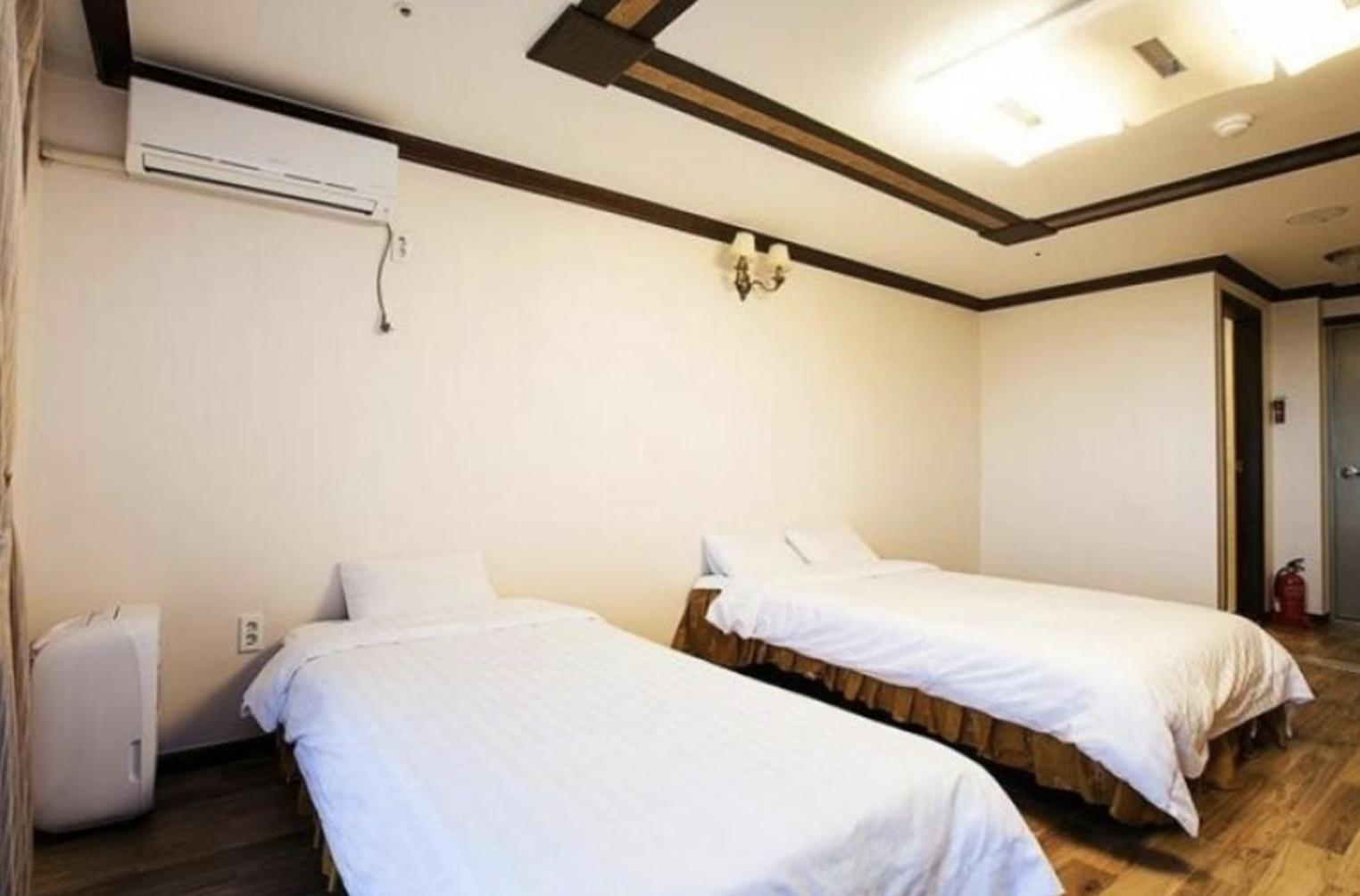 Jeju Ts Youth Hostel & Resort Seogwipo Eksteriør billede